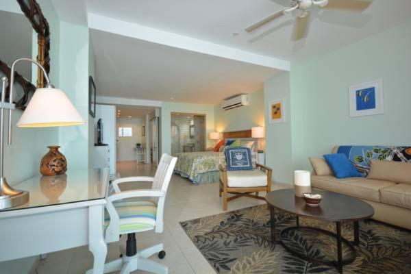 Solarium At Coronado Bay Oceanfront Apartments Playa Coronado Buitenkant foto