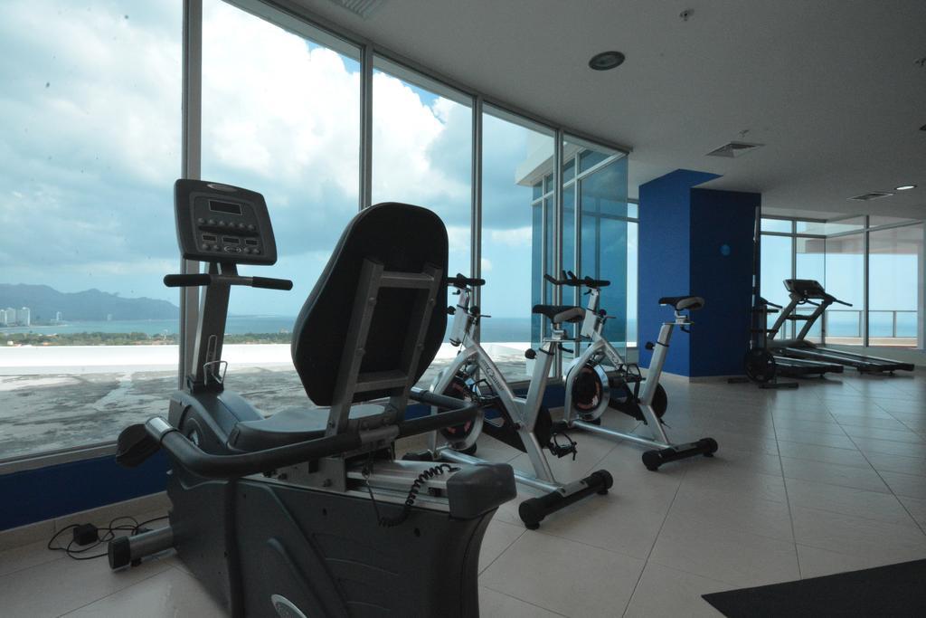 Solarium At Coronado Bay Oceanfront Apartments Playa Coronado Buitenkant foto